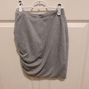 Gap skirt